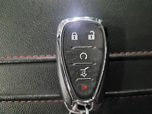 Used 2019 Chevrolet Blazer RS w/ Sun and Wheels Package image 32