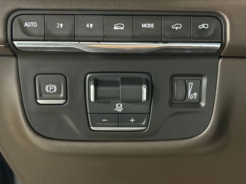 Used 2021 Cadillac Escalade Sport w/ Driver Assist Tech Package image 17