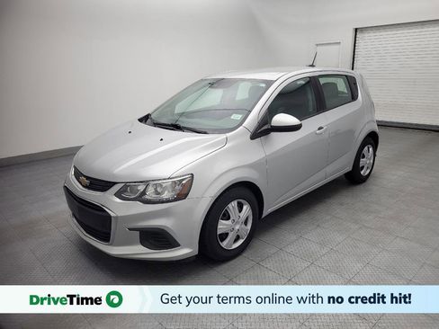 Used 2020 Chevrolet Sonic LT FWD image 1