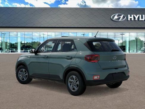 New 2026 Hyundai Venue SE FWD image 5