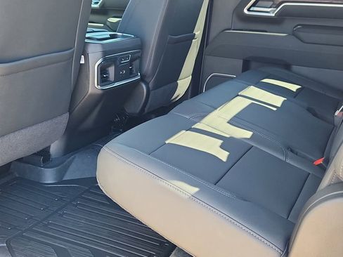 New 2026 GMC Sierra 2500 SLT w/ SLT Premium Package image 9