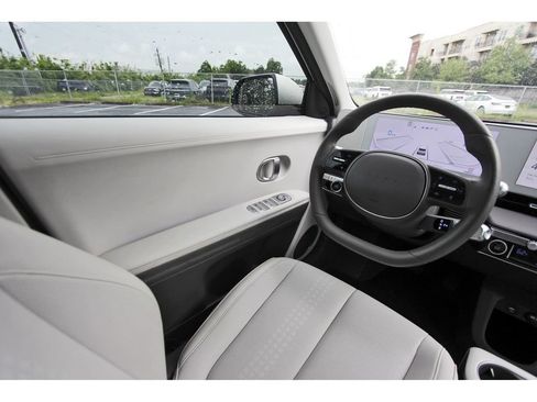Used 2023 Hyundai Ioniq 5 SEL RWD image 27