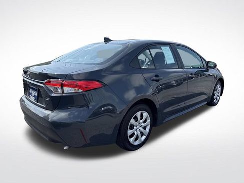 Used 2025 Toyota Corolla LE FWD image 5