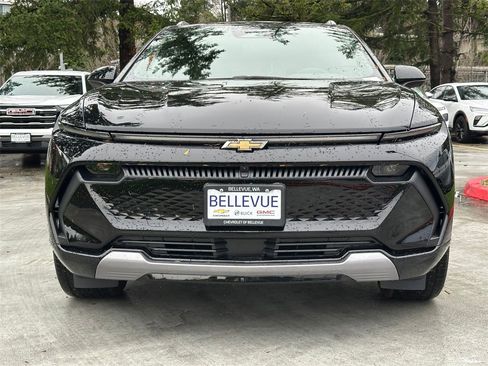 New 2026 Chevrolet Equinox EV LT image 8