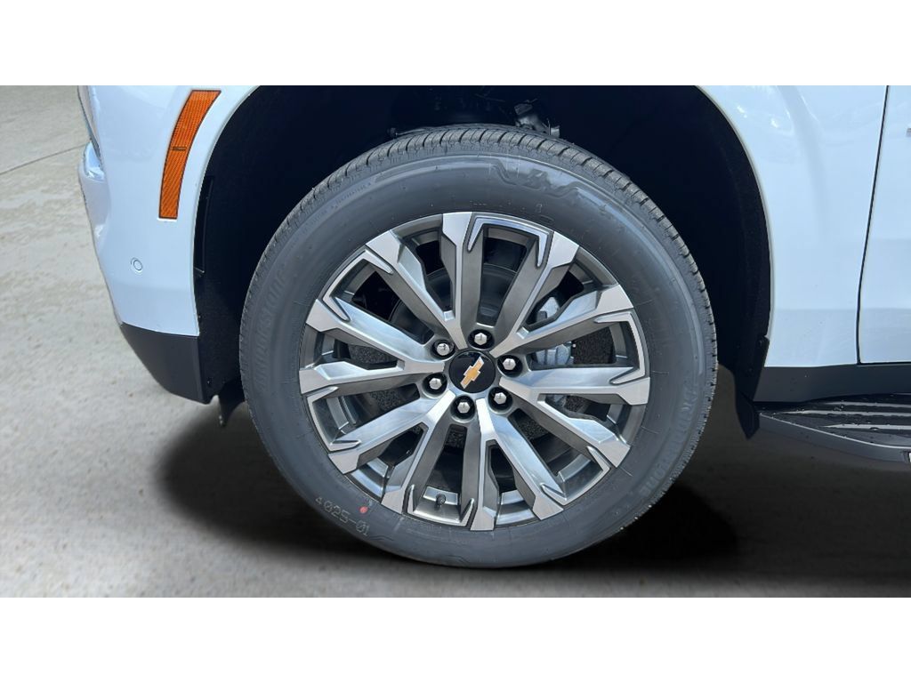 New 2026 Chevrolet Tahoe High Country w/ Sun And Tow Package AWD/4WD image 36