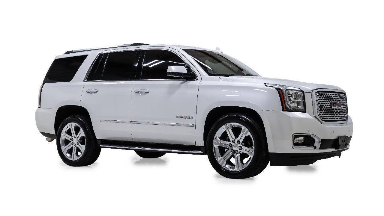 Used 2017 GMC Yukon Denali w/ Open Road Package AWD/4WD image 1
