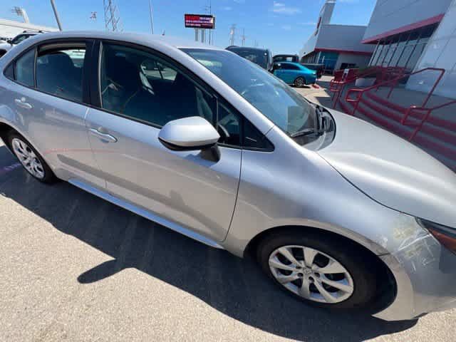 Used 2022 Toyota Corolla LE FWD image 8