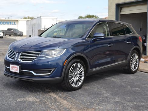 Used 2017 Lincoln MKX Reserve w/ Lincoln MKX Climate Package image 3