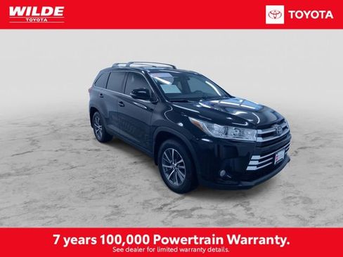 Certified 2019 Toyota Highlander XLE AWD/4WD image 3