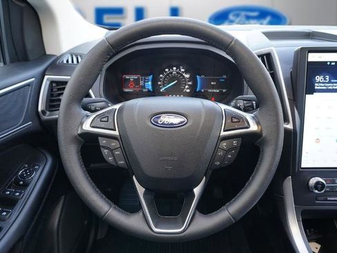 Certified 2024 Ford Edge SEL w/ Convenience Package AWD/4WD image 23