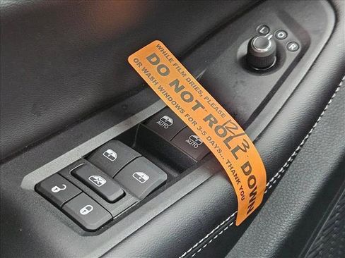 New 2025 Jeep Grand Cherokee Altitude image 15