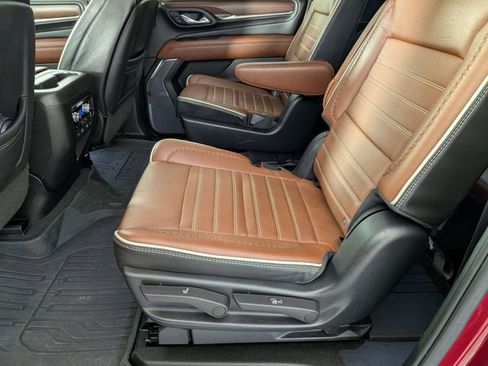 Used 2023 GMC Yukon XL Denali Ultimate image 29