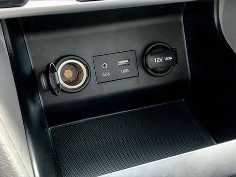 Used 2020 Hyundai Elantra SE image 24