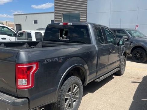 Used 2016 Ford F150 XLT w/ Equipment Group 302A Luxury AWD/4WD image 10