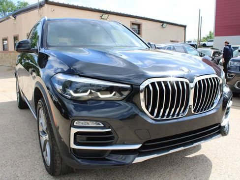 Used 2019 BMW X5 xDrive40i w/ Premium Package 2 image 1