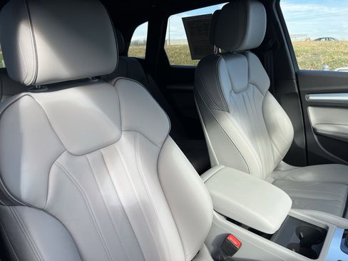 Certified 2024 Audi Q5 2.0T Premium Plus w/ Premium Plus Package image 35