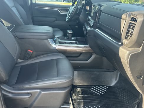 Used 2024 Chevrolet Silverado 1500 RST w/ Convenience Package II AWD/4WD image 13