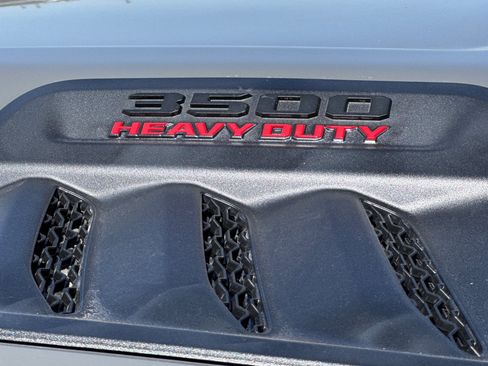 New 2026 RAM 3500 Laramie AWD/4WD image 25