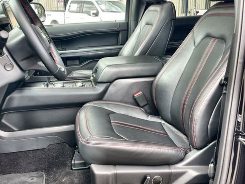 Used 2023 Ford Expedition Limited image 31