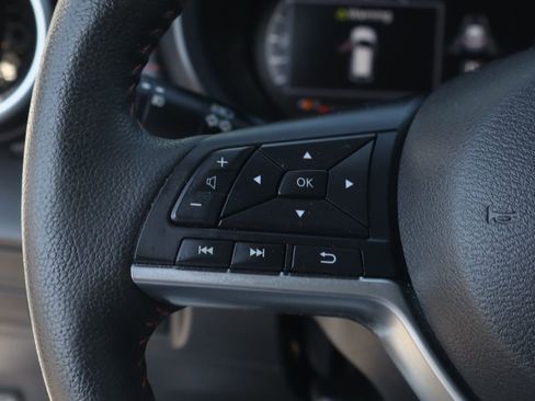 Used 2023 Nissan Kicks SR w/ SR Premium Package FWD image 28