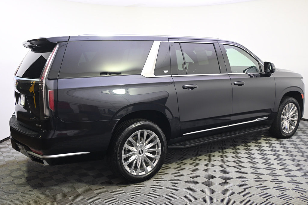 Certified 2024 Cadillac Escalade ESV Premium Luxury w/ Performance Package AWD/4WD image 7