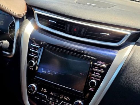 Used 2015 Nissan Murano Platinum w/ Platinum Technology Package AWD/4WD image 20