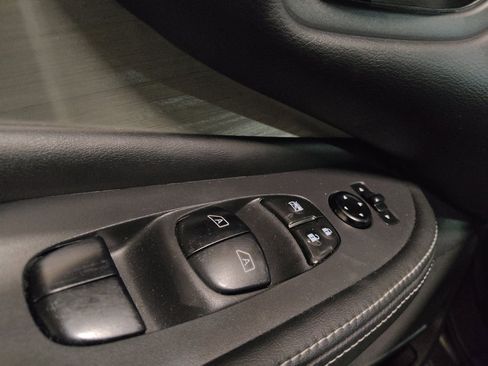 Used 2015 Nissan Murano S w/ Navigation Package AWD/4WD image 27