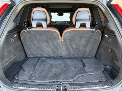 Used 2023 Volvo XC90 B5 Plus image 18