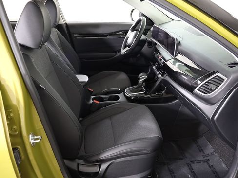 Used 2024 Kia Seltos S FWD image 30