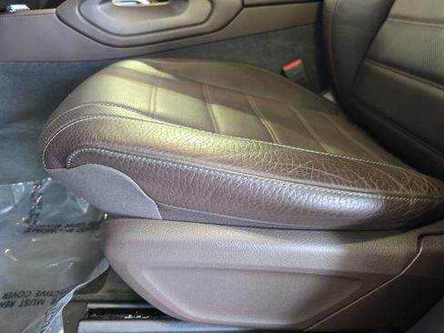 Used 2020 Mercedes-Benz GLE 350 image 33