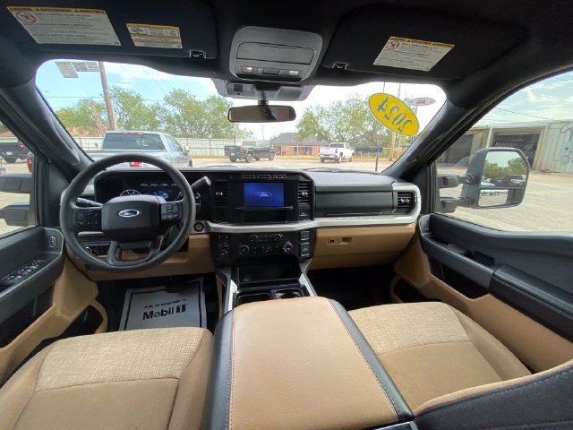 Used 2024 Ford F250 XLT w/ FX4 Off-Road Package AWD/4WD image 15