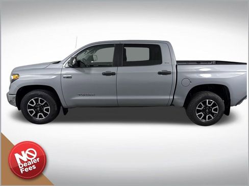 Used 2018 Toyota Tundra SR5 image 6