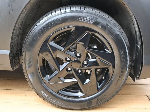 Used 2026 Hyundai Kona SE FWD image 14