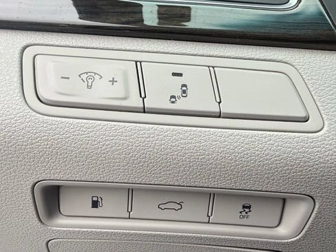 Used 2017 Hyundai Sonata Limited FWD image 39