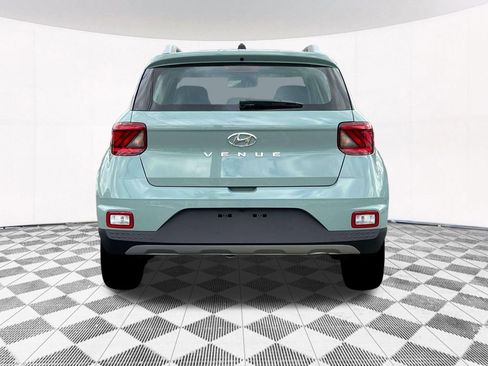 New 2025 Hyundai Venue SEL image 10