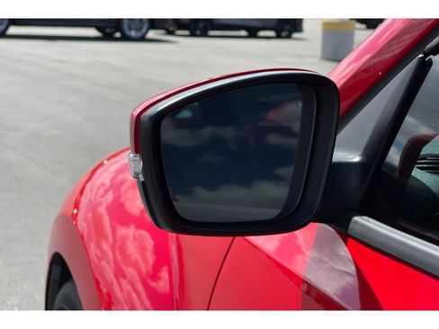 Used 2017 Volkswagen Beetle 1.8T SE FWD image 11