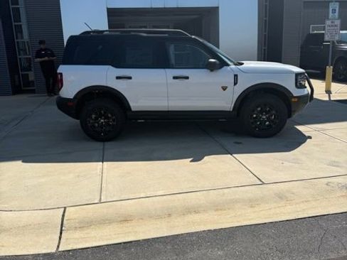 New 2025 Ford Bronco Sport Badlands w/ Sasquatch Badlands Package AWD/4WD image 3