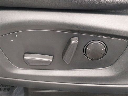 Used 2021 Ford Explorer Limited image 12