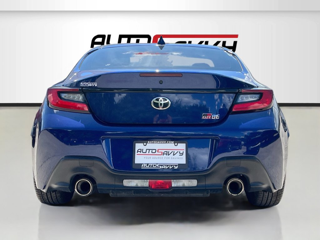 Used 2023 Toyota GR86 RWD image 6