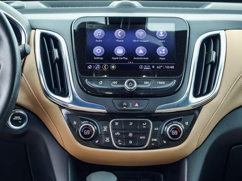 Used 2022 Chevrolet Equinox Premier AWD/4WD image 8