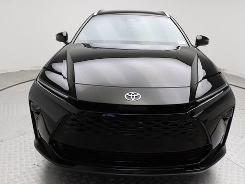 Used 2025 Toyota Crown Signia image 5