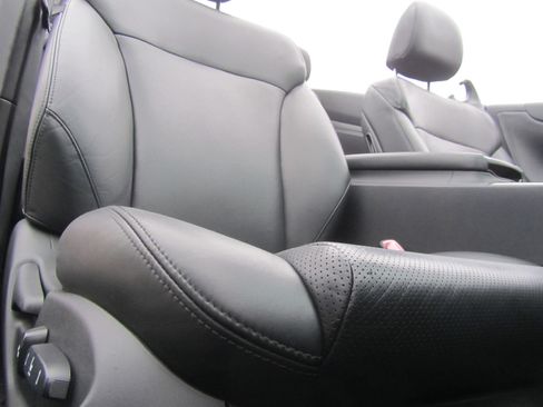 Used 2010 Lexus IS 350C image 24