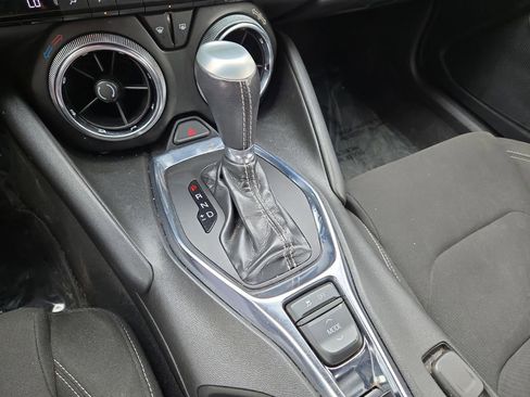 Used 2022 Chevrolet Camaro LT RWD image 27