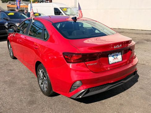 Used 2024 Kia Forte LXS FWD image 5