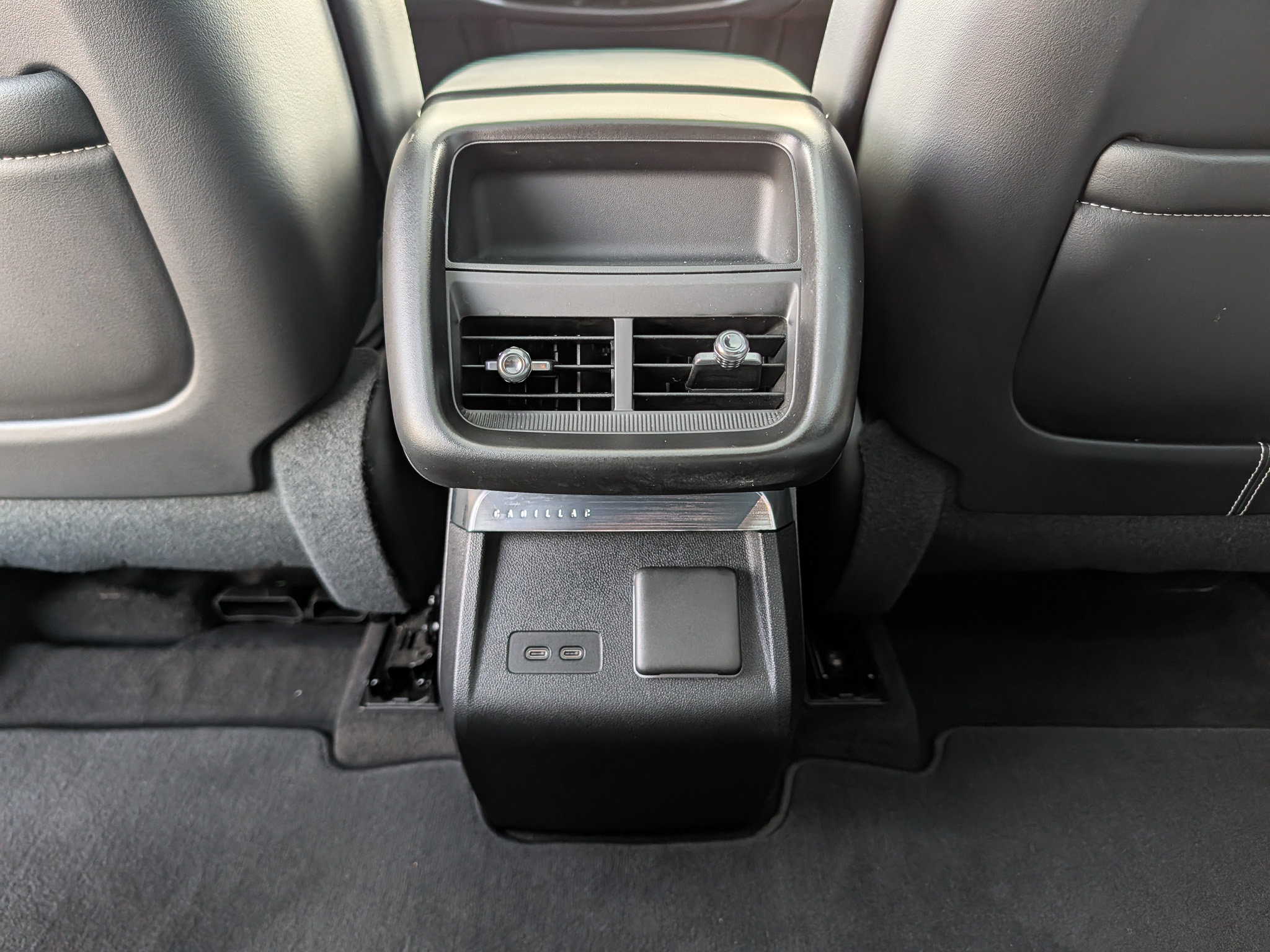 Used 2023 Cadillac Lyriq AWD image 19