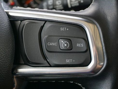 Used 2021 Jeep Wrangler Unlimited Sahara w/ Dual Top Group AWD/4WD image 37