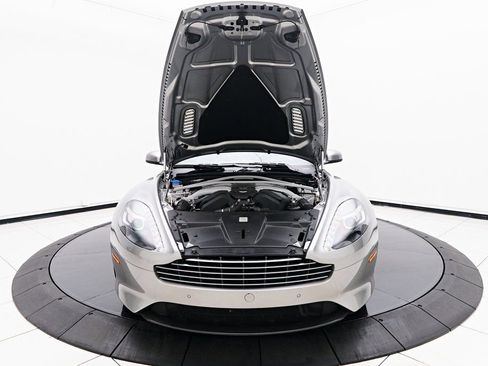 Used 2016 Aston Martin DB9 GT image 22