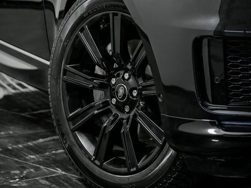 Used 2021 Land Rover Range Rover Sport HSE Silver Edition image 3