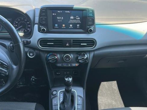 Used 2018 Hyundai Kona SEL w/ SEL Tech Package 02 FWD image 13