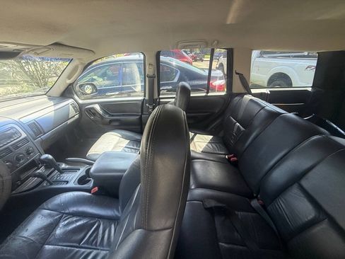 Used 2004 Jeep Grand Cherokee Laredo w/ Convenience Group AWD/4WD image 8